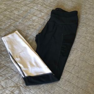 Half black half white leggings / yoga pants